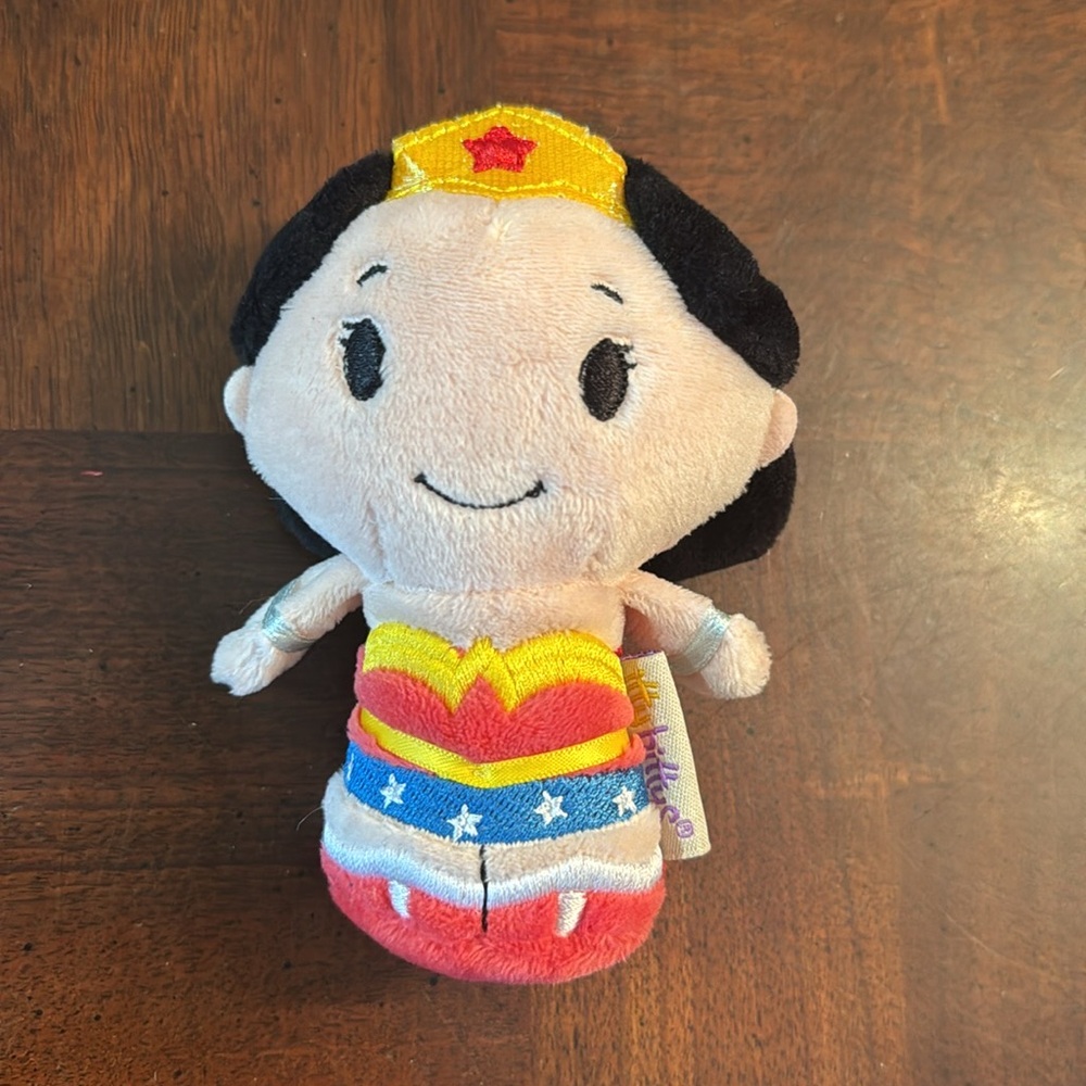 Hallmark Itty Bitty DC Comics Wonder Woman Doll Stuffed Toy 4" Plush